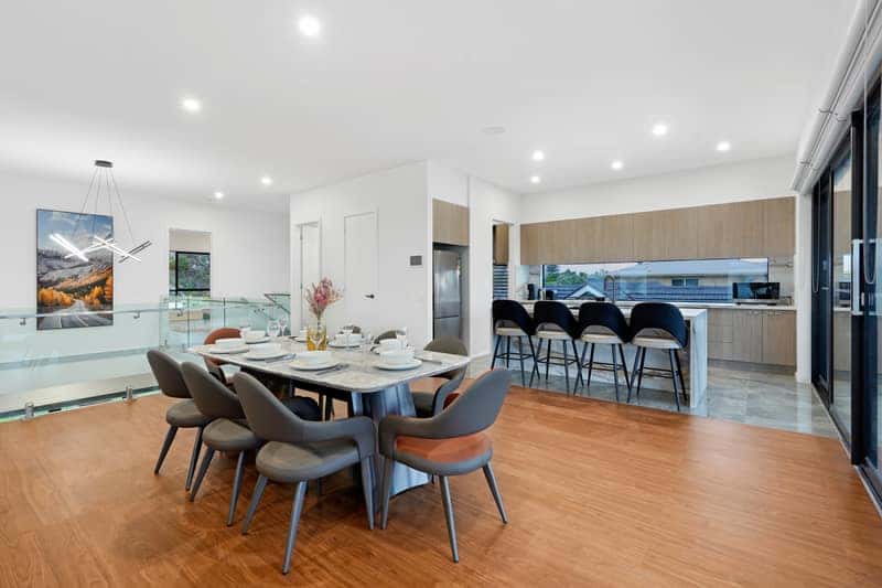 MAX Entertain Beachside Retreat - Amazing Backyard - Living and Dining