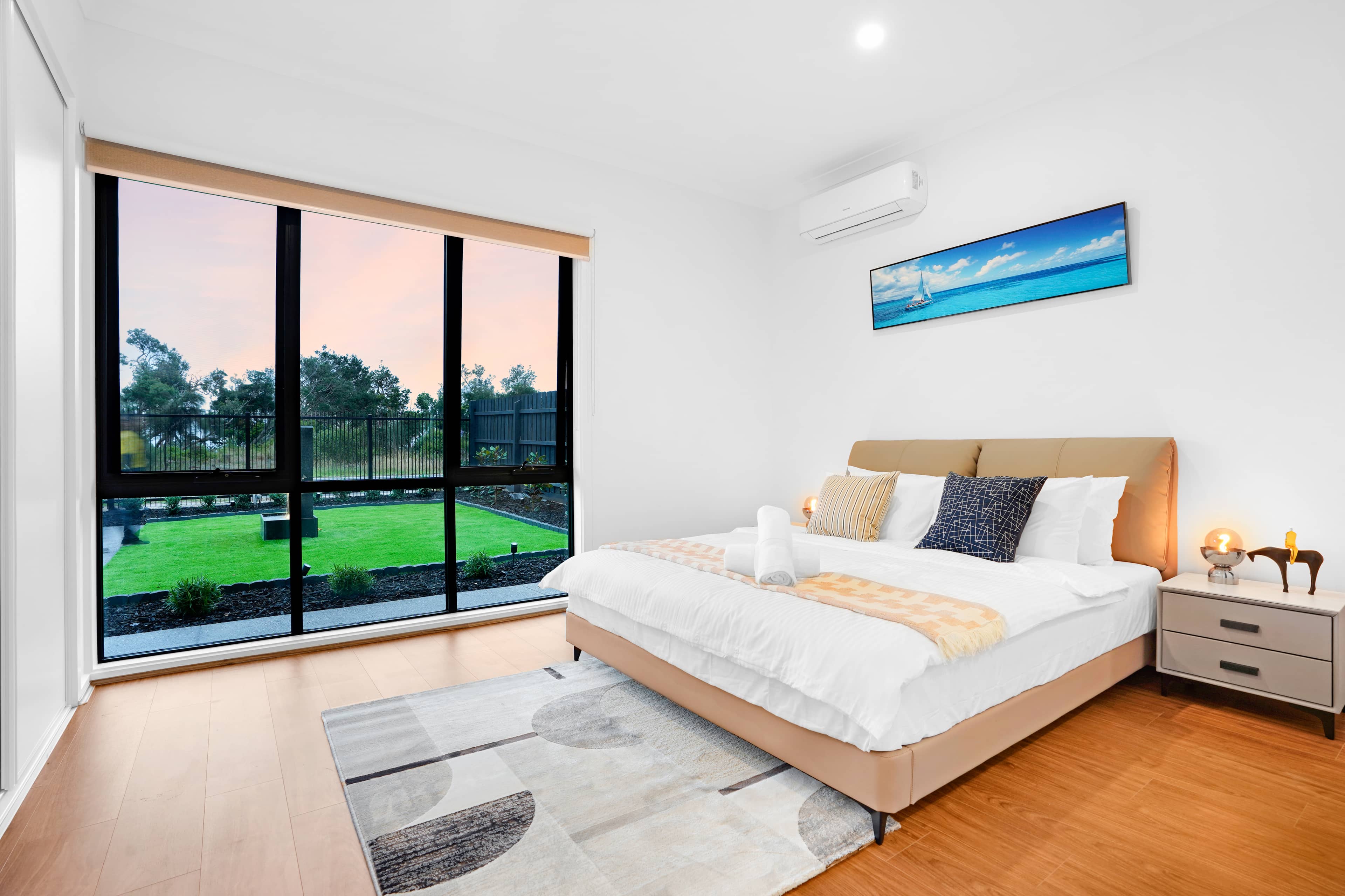 MAX Entertain Beachside Retreat - Amazing Backyard - Bedroom 4 + Ensuite 4