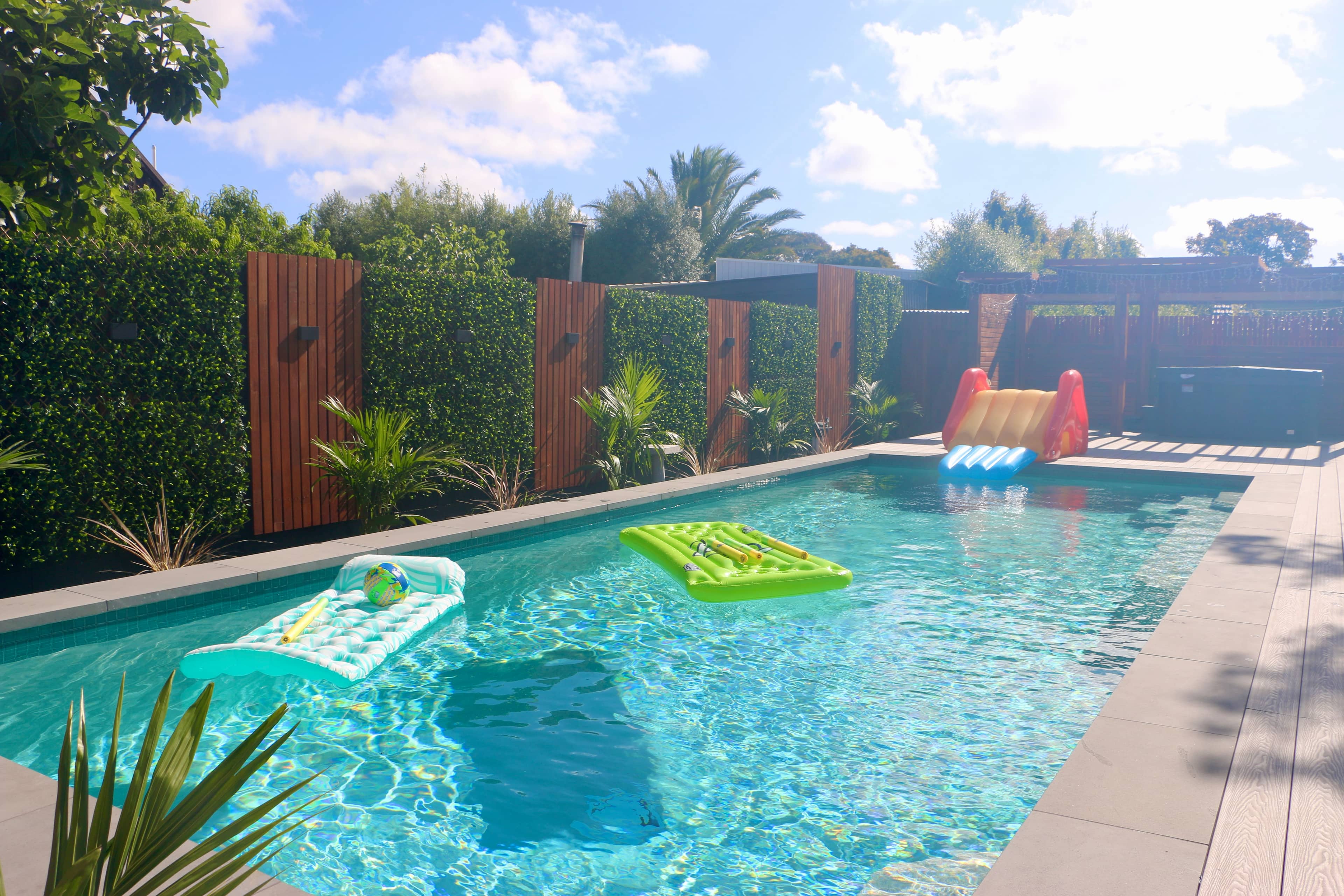 MAX Entertain Beachside Retreat - Amazing Backyard - Photo 11